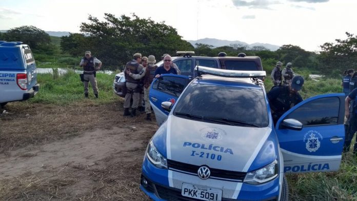 PM e PC desocupam dez fazendas invadidas na região Sudoeste da Bahia