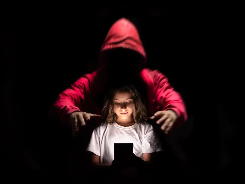 Denúncias de exploração infantil online disparam no Brasil
