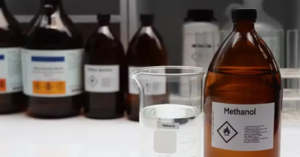 AGU pede à Meta que bloqueie venda de materiais para adulterar bebidas