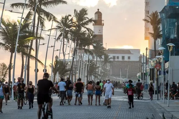 De onde vêm os turistas estrangeiros que mais visitam a Bahia?