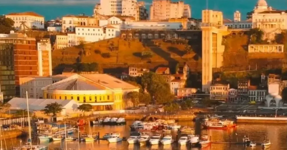 Chegada de turistas internacionais à Bahia cresce mais de 50% em 2025
