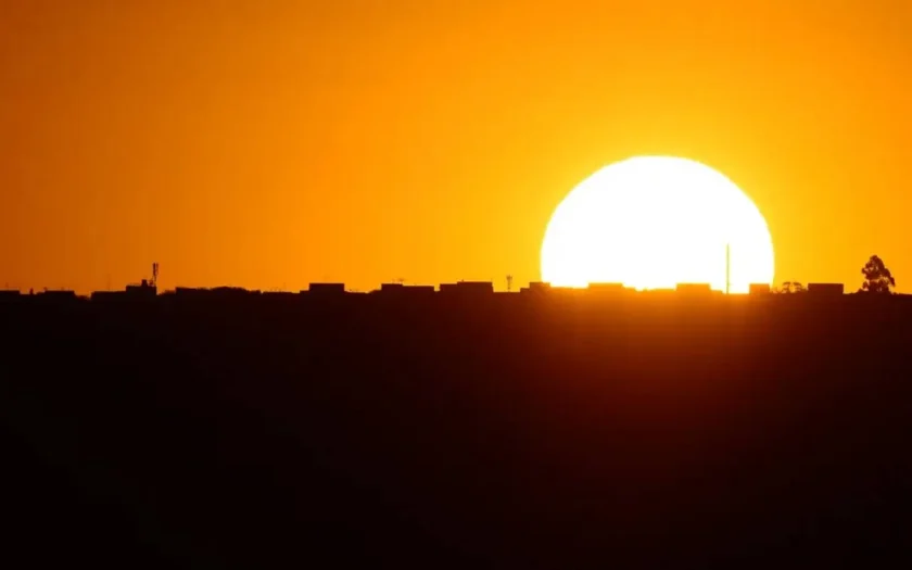 Verão 2026 deve ter calor acima da média e chuva irregular no Nordeste, aponta prognóstico climático