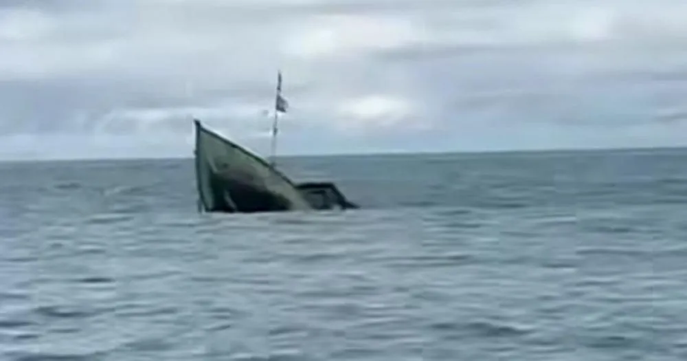 Pescadores são resgatados após 20 horas à deriva em Prado, na Bahia