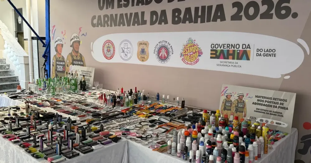 PM já impediu a entrada de 6.699 objetos proibidos nos portais; 14 pessoas foram presas nos portais