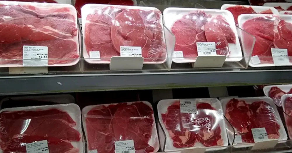 Prévia da inflação tem queda e fica em 0,44% em março, mas altas nos preços de alimentos ainda preocupam