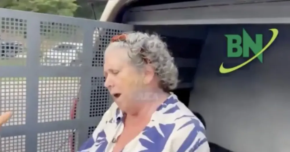 Idosa de 74 anos presa por injúria racial contra PM em Salvador tem flagrante convertido em prisão preventiva