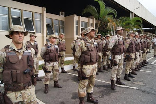 Bônus começa a ser pago nesta segunda (13) a 15 mil policiais; confira unidades