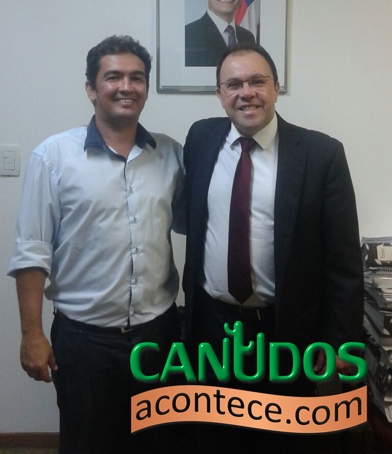 Prefeito de Canudos assina convênio para minimizar efeitos da seca