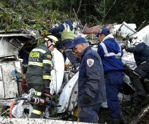 Aeronáutica da Colômbia diz que avião que transportava Chapecoense caiu por falta de combustível