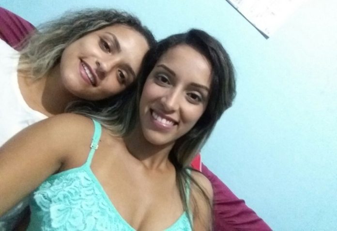 Absurdo: Mulher mata vizinha a facadas por causa de vaga de emprego