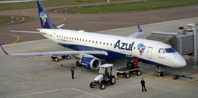 Passageiro morre dentro de avião após passar mal em aeroporto na Bahia