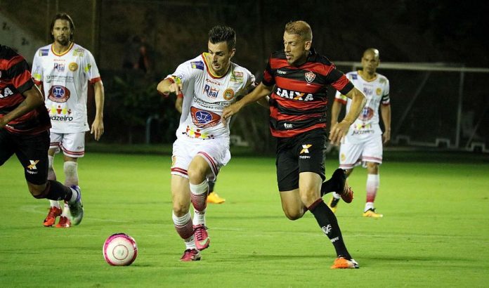 Jogador da Juazeirense morre após sofrer infarto em treino