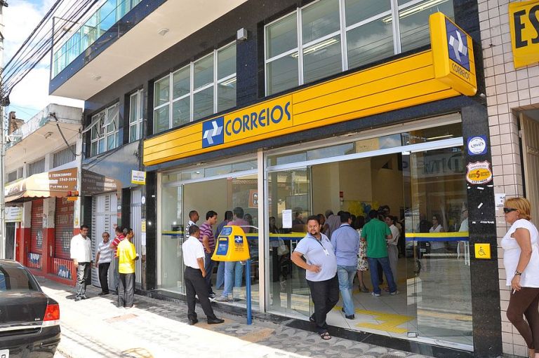 Funcionários dos Correios entram em greve nesta segunda-feira
