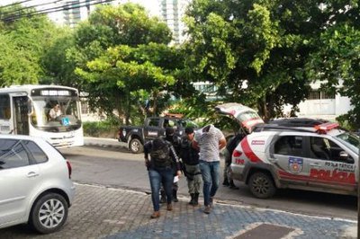 Ex-vocalista da banda Magníficos é preso acusado de integrar grupo que desviou R$ 12 milhões de prefeitura