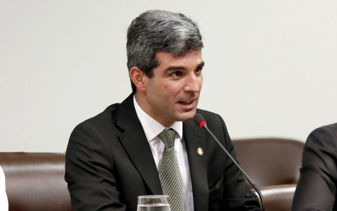 Presidente da OAB em Brasília é denunciado por corrupção e lavagem de dinheiro