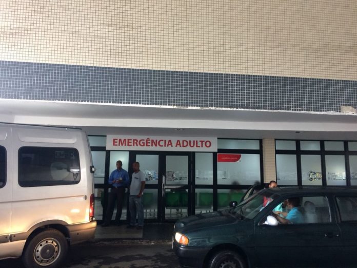 Motorista de ônibus é alvejado por policial na Bahia