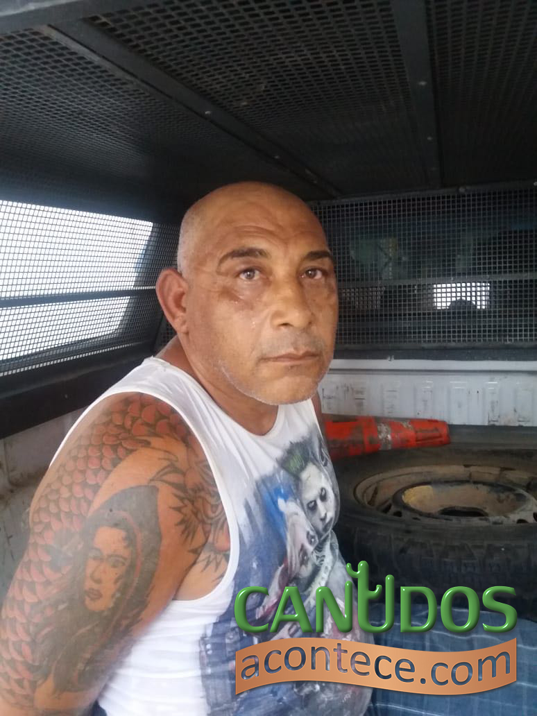 Polícia prende suspeitos de tráfico de entorpecentes em Canudos