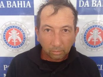 Homem é preso com revólver municiado durante abordagem da PM em Abaré-BA