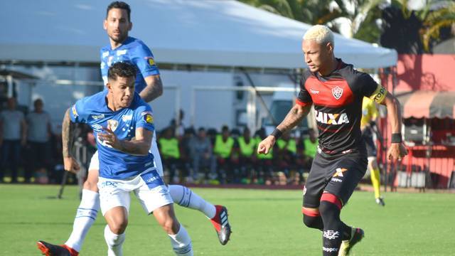 Com segundo tempo agitado, Vitória e Cruzeiro empatam e não alcançam objetivos na rodada