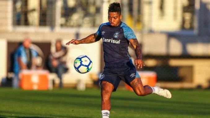 Aderllan desfalca o Vitória e Kanu deve ser titular contra o Grêmio