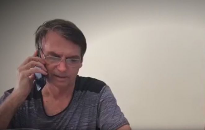 Polêmica: Jornalista se demite ao vivo após ser impedido de fazer pergunta a Bolsonaro em entrevista