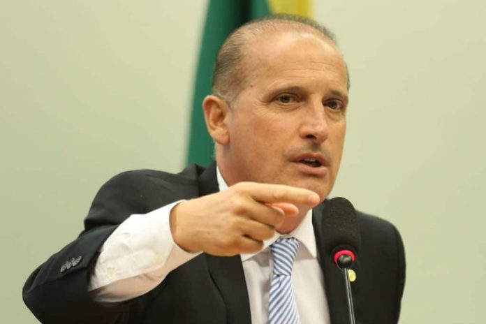 “Quem roubar vai para cadeia e ele joga a chave fora”, diz ministro sobre governo Bolsonaro