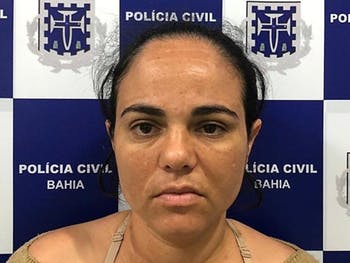 Mãe é presa na Bahia, suspeita de matar filho de 3 meses com tapa no rosto; ela disse à polícia que bebê estava chorando demais