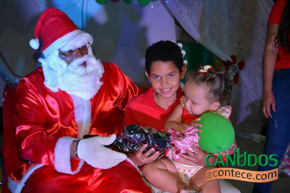 Em Canudos, Prefeitura leva magia do natal para crianças em 6º Natal Social