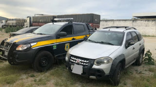 Jovem sem habilitação é flagrado dirigindo veículo com mais de 130 multas em Senhor do Bonfim