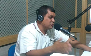 Vereador de Saúde e motorista morrem após carro bater em árvore na BA-131