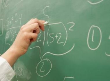PROFESSOR TEM UM NOVO PISO SALARIAL Piso salarial de professor é reajustado para R$ 2.557,74