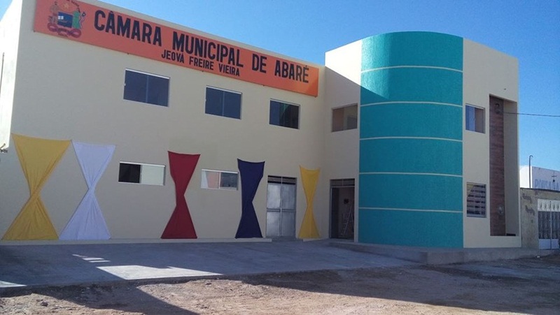 TJ-BA suspende decisão que cassou mandato de prefeito de Abaré, por manter aluguel de prédio abandonado por mais de um ano 