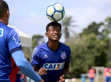 Santos projeta pagar R$ 21 milhões e ceder dois atletas por Ramires, do Bahia