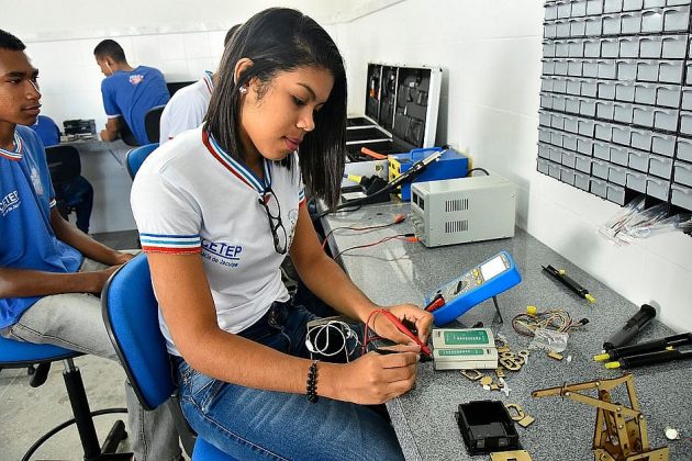 São abertas 10 mil vagas na Bahia para cursos técnicos gratuitos