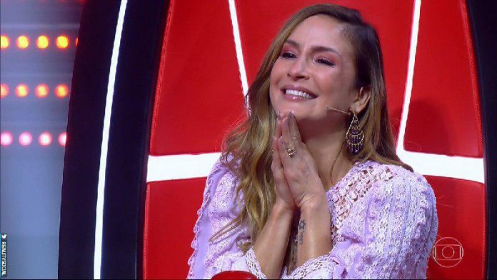 Claudia Leitte é esnobada por criança no The Voice Kids e assunto rende na internet