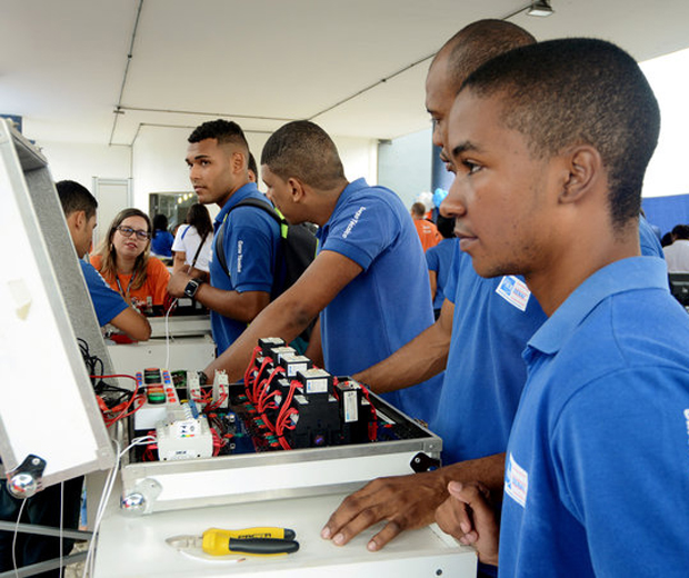Inscrições gratuitas para mais de 10 mil vagas em cursos técnicos na Bahia encerram hoje (21)