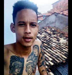 Homem é assassinado na Rua Nova