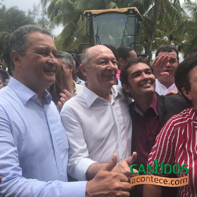 DEP. JOSÉ NUNES PARTICIPA DE UM GRANDE MUTIRÃO DE ENTREGAS DE VEÍCULOS AO LADO DO GOVERNADOR RUI COSTA E OUTRAS LIDERANÇAS POLÍTICAS