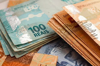 Governo propõe salário mínimo de R$ 1.040 para 2020, sem aumento acima da inflação