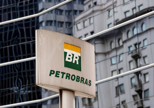 Petrobras aumenta preço da gasolina em 3,5% nas refinarias a partir desta terça