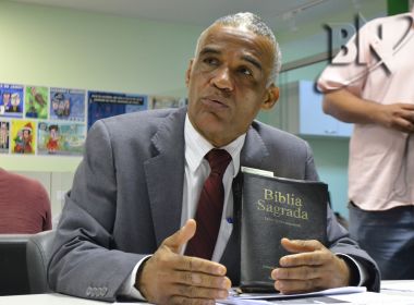 Isidório se dispõe a discutir com Bolsonaro: 