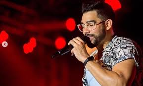MORRE O CANTOR GABRIEL DINIZ, DONO DO HIT ‘JENIFER’, EM ACIDENTE DE AVIÃO, DIZ SITE