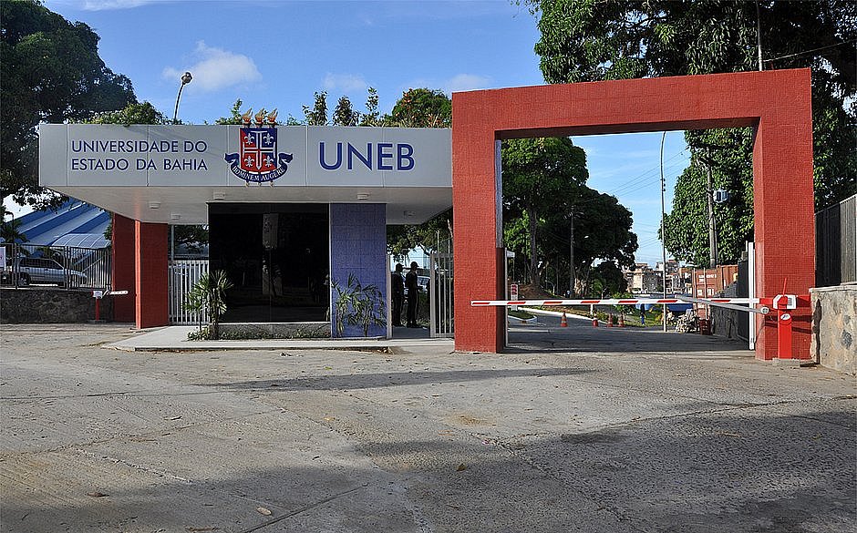 Universidades estaduais aceitam acordo e encerram greve na Bahia