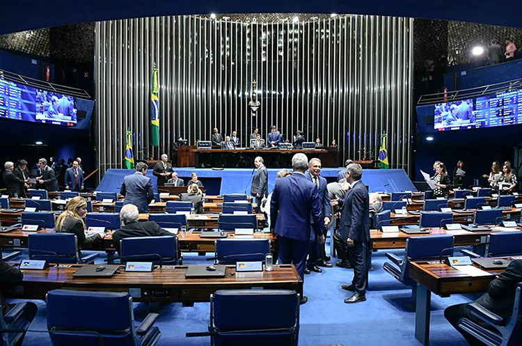 Estados e municípios se mobilizam por reforma tributária do Congresso