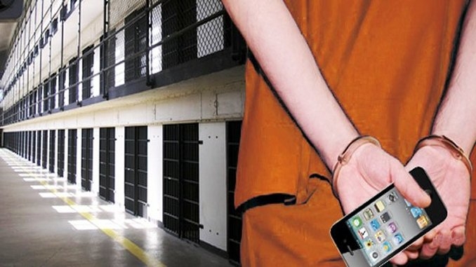 STF derruba leis que obrigavam bloqueio de celular em presídio