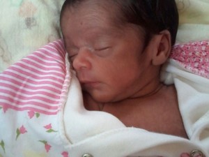 Polícia investiga caso de bebê encontrado morto pela mãe de 13 anos dentro de casa, na Bahia