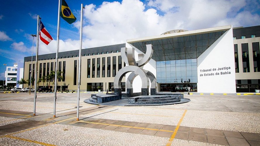 TJ-BA dispensa licitação e poderá pagar até R$ 2,1 milhões para empresa organizar concurso de juízes leigos