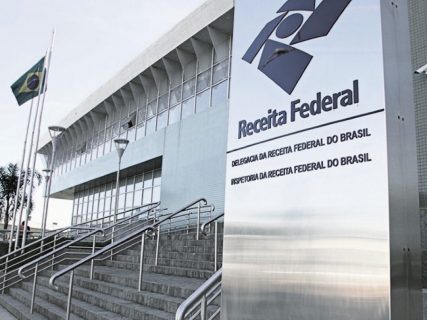 Receita Federal encerra inscrições para concurso nesta terça-feira (16)