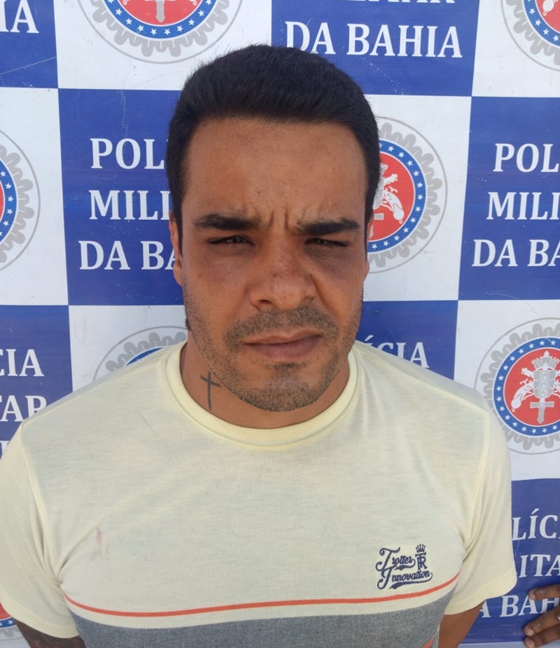 Homem com mandado de prisão em aberto é preso durante patrulhamento da PM em Paulo Afonso