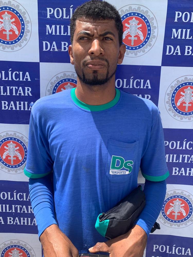 Homem é preso por posse ilegal de arma após denúncia de ameaça na zona rural de Glória-BA